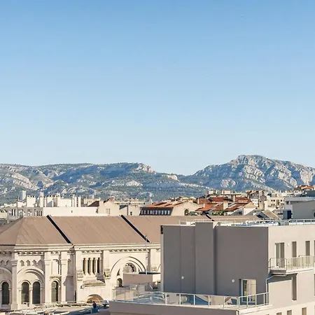 Marseille: Superbe Vue Sur Notre-dame De La Garde